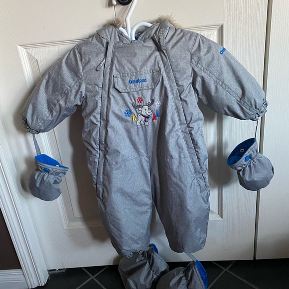 Oshkosh 12M snowsuit - Picture 3 of 6